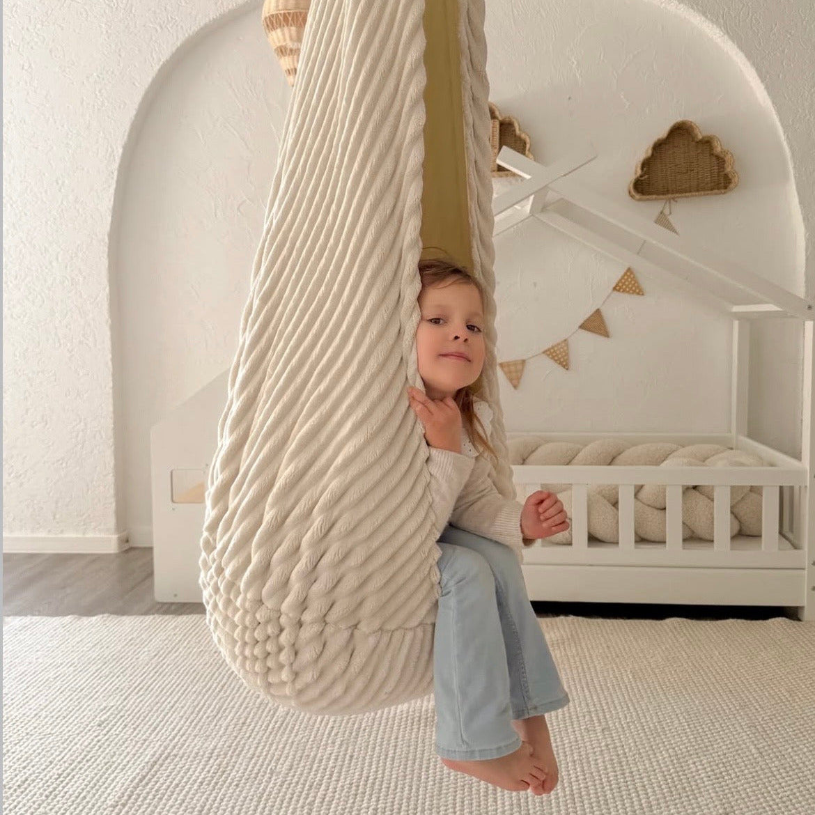 Balançoire Cocon d'intérieur, en velours côtelé Churros