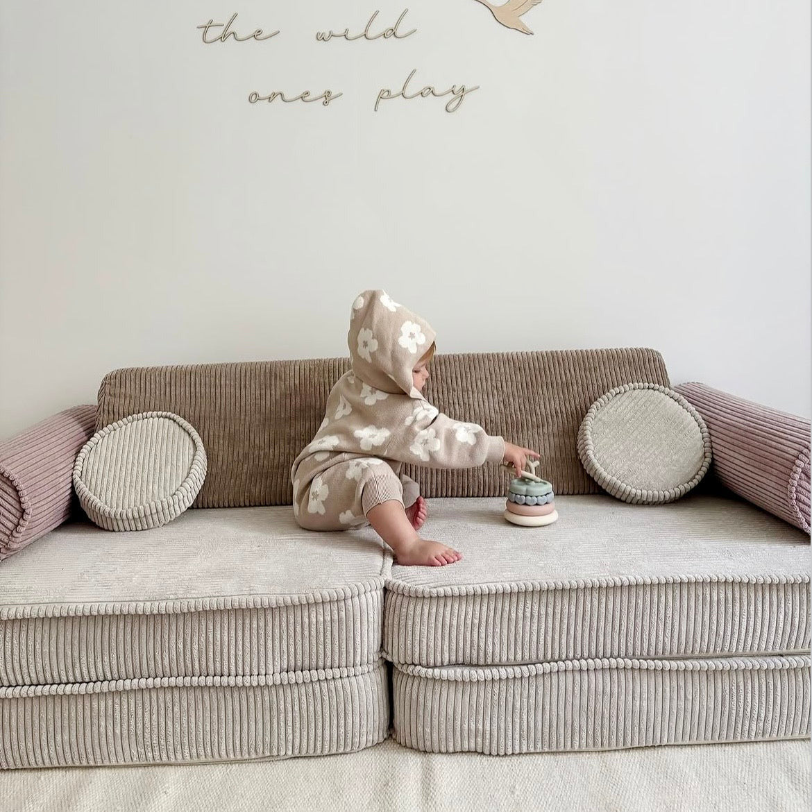 Canapé de jeu modulable Premium 160cm en velours Corduroy à larges côtes Aesthetic, Latte | 8 Pièces