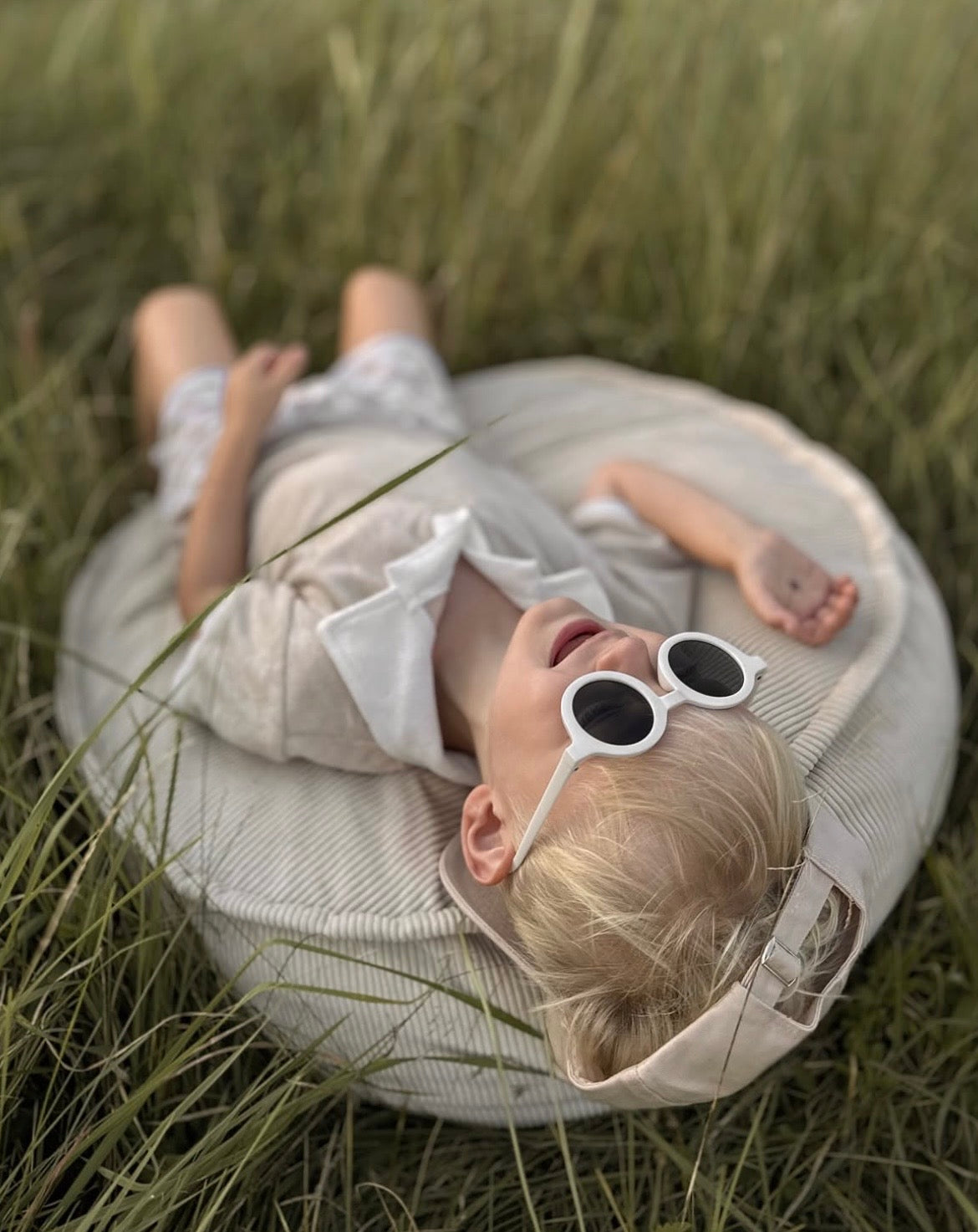 Coussin de sol rond en velours Corduroy à fines côtes Slimcord