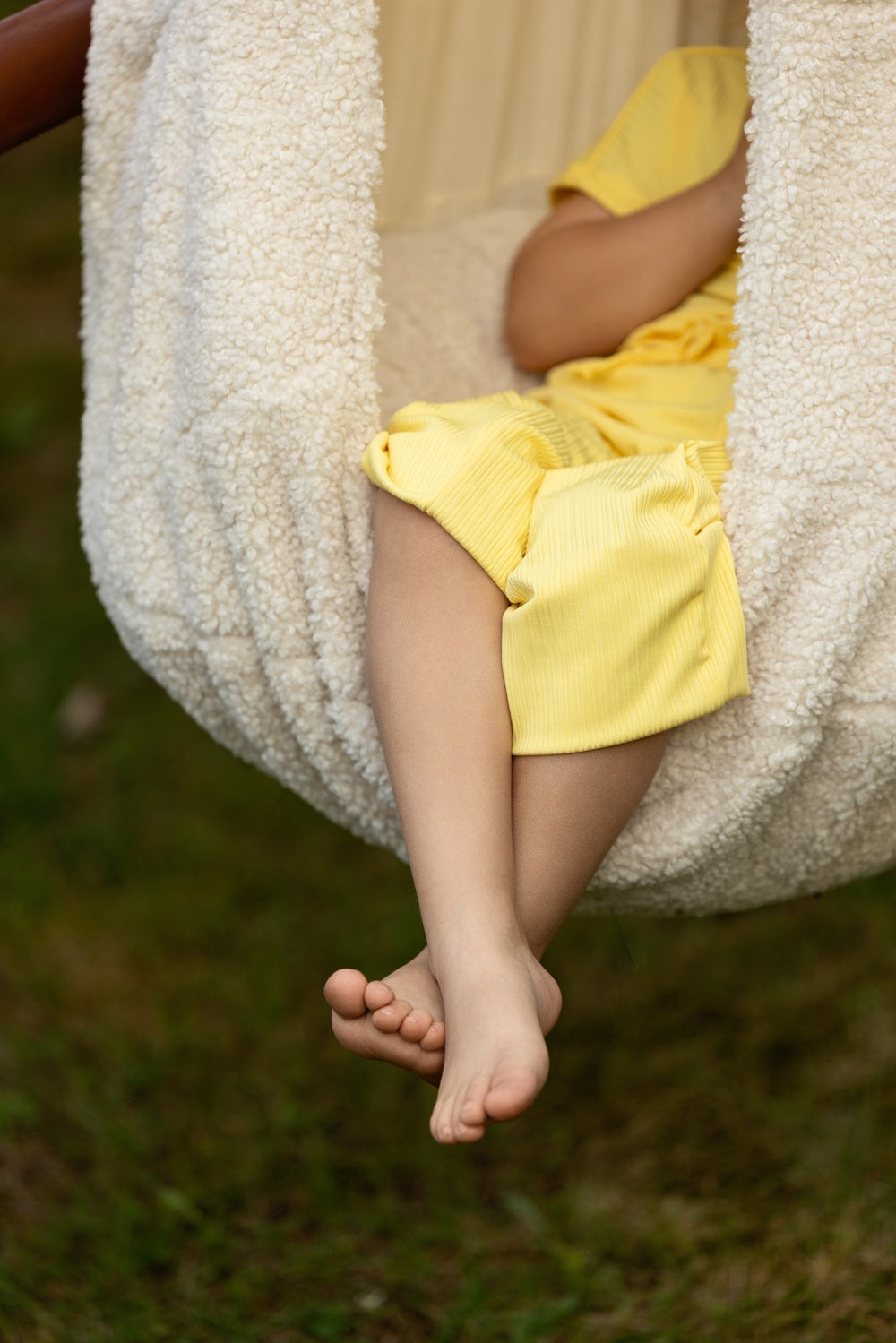 Balançoire Cocon d'intérieur, en peluche Bearly - Crème
