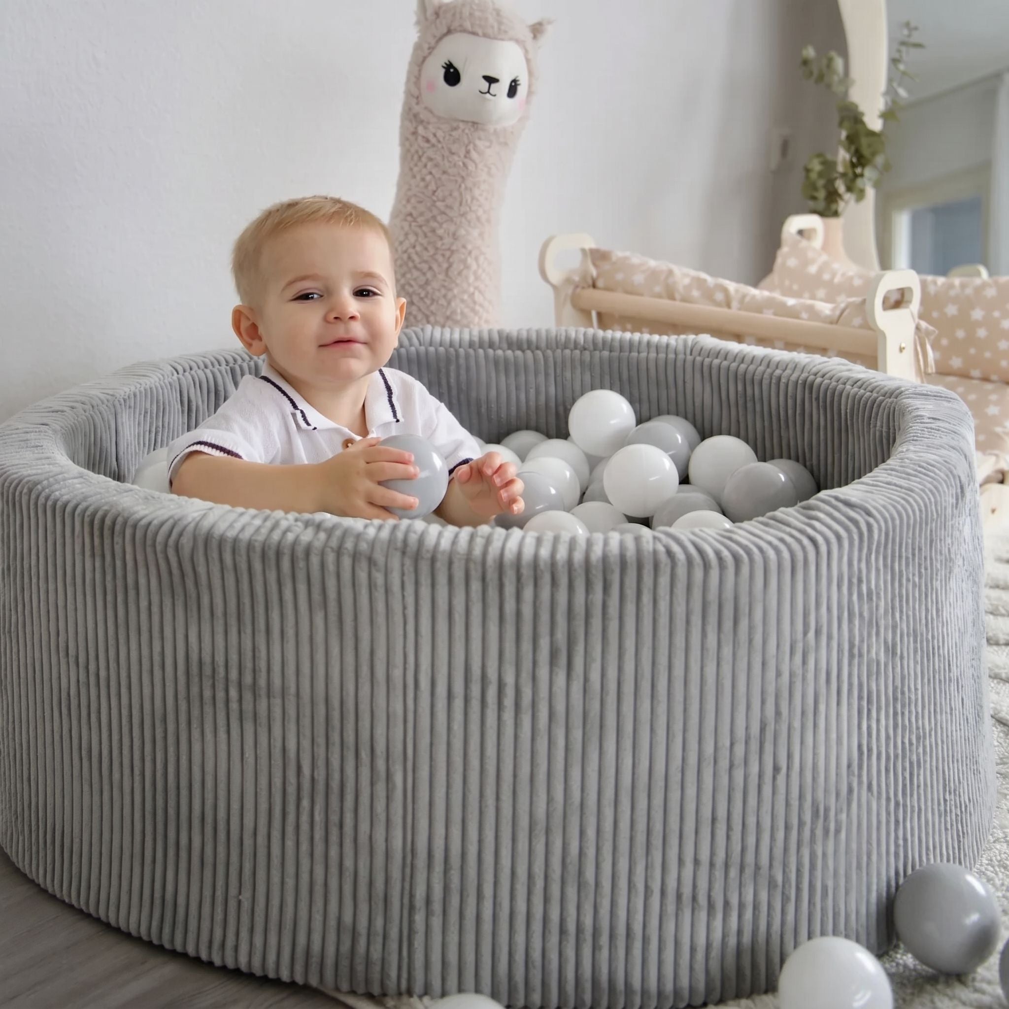 Piscine à balles Aesthetic ronde 90x30 cm en velours Corduroy à larges côtes Aesthetic, 200 balles - Gris | Balles au choix