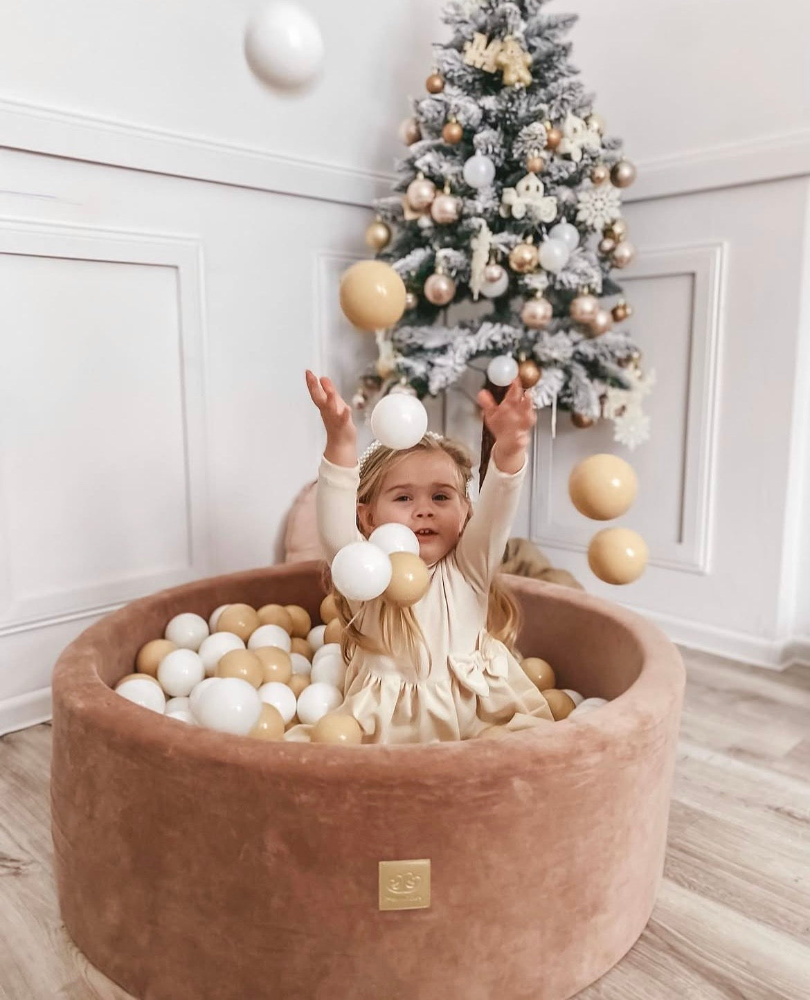 Piscine à balles ronde 90x40 cm en velours, 300 balles - Marron glacé | Balles au choix