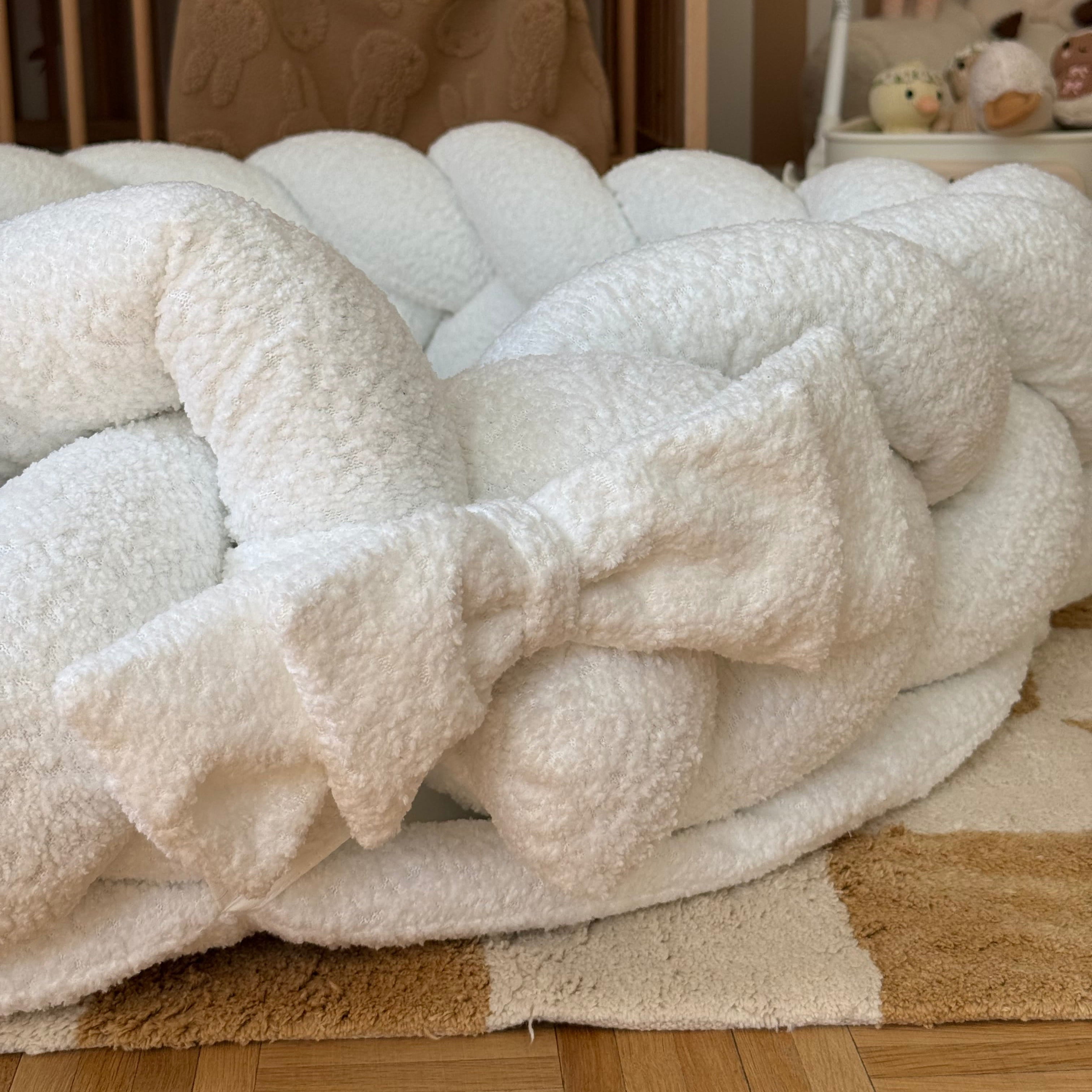 Tapis d’éveil cocon pour bébé en tissu texturé bouclé - Blanc