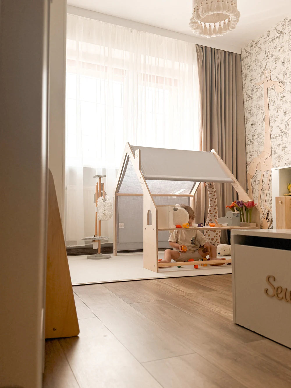 Cabane en bois d'intérieur, maison de jeu