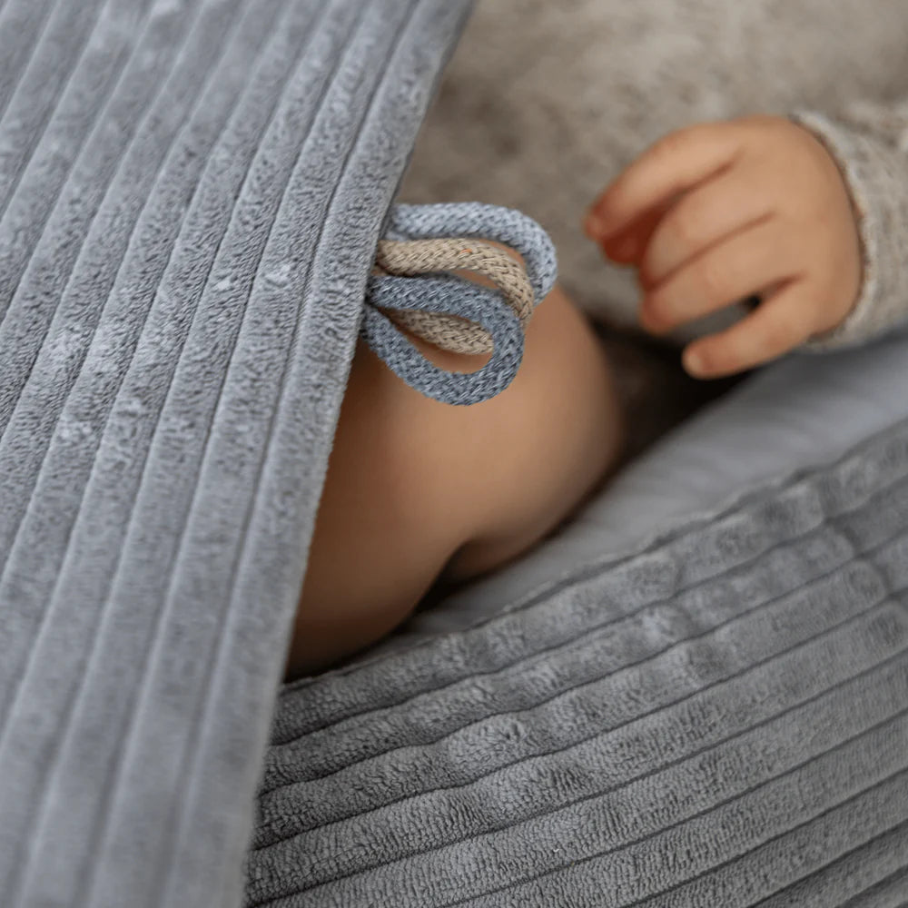 Couverture bébé en velours Corduroy à larges côtes Aesthetic | Été ou Hiver
