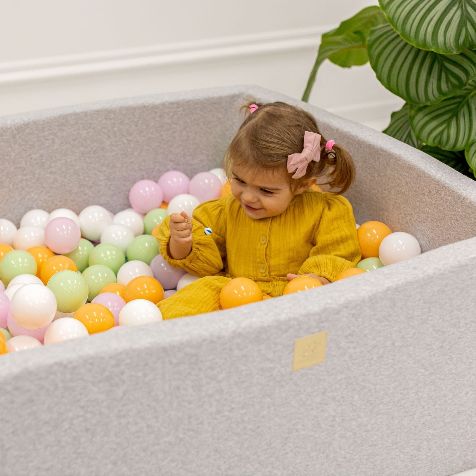 Meowbaby Cotton Ball Pit Dark Grey Square Balls to Choose