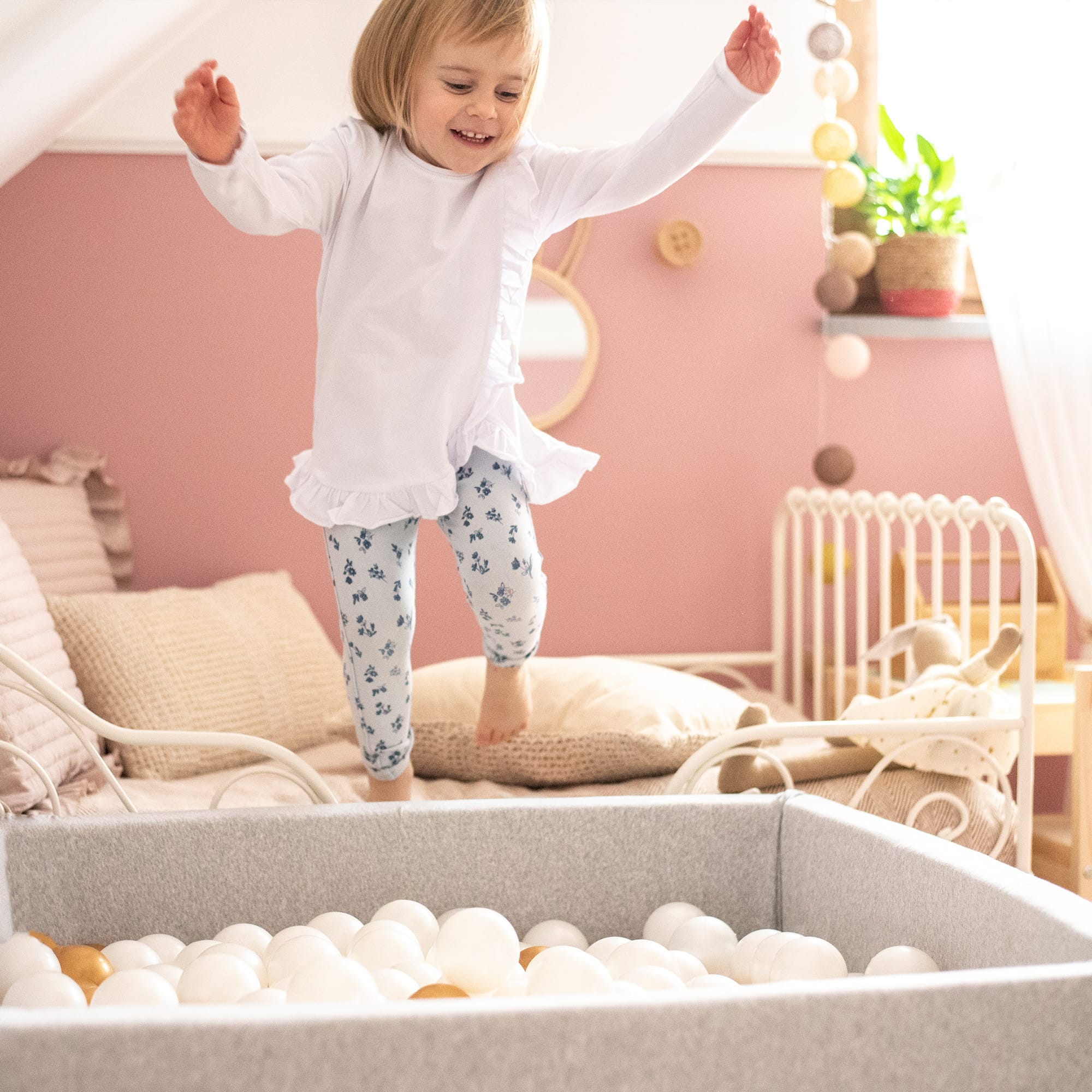Meowbaby Cotton Ball Pit Dark Grey Square Balls to Choose