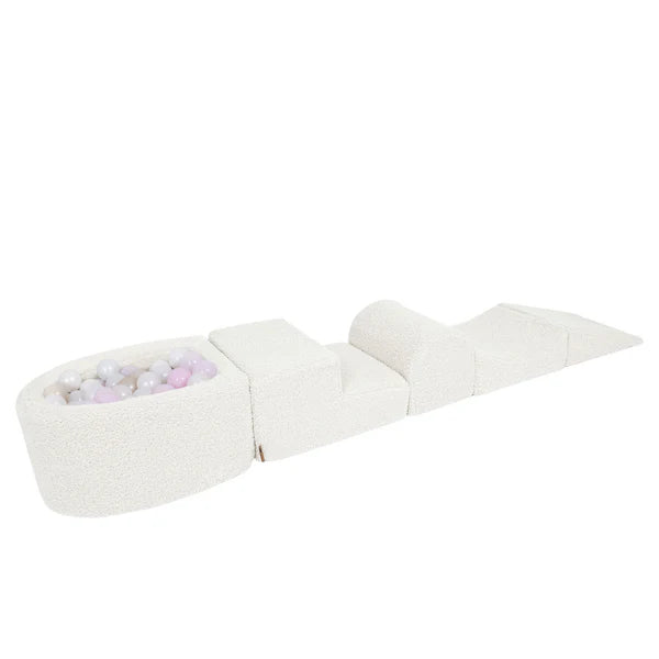 Parcours de motricité avec petite piscine à balles, en peluche Bearly - Blanc | Balles au choix