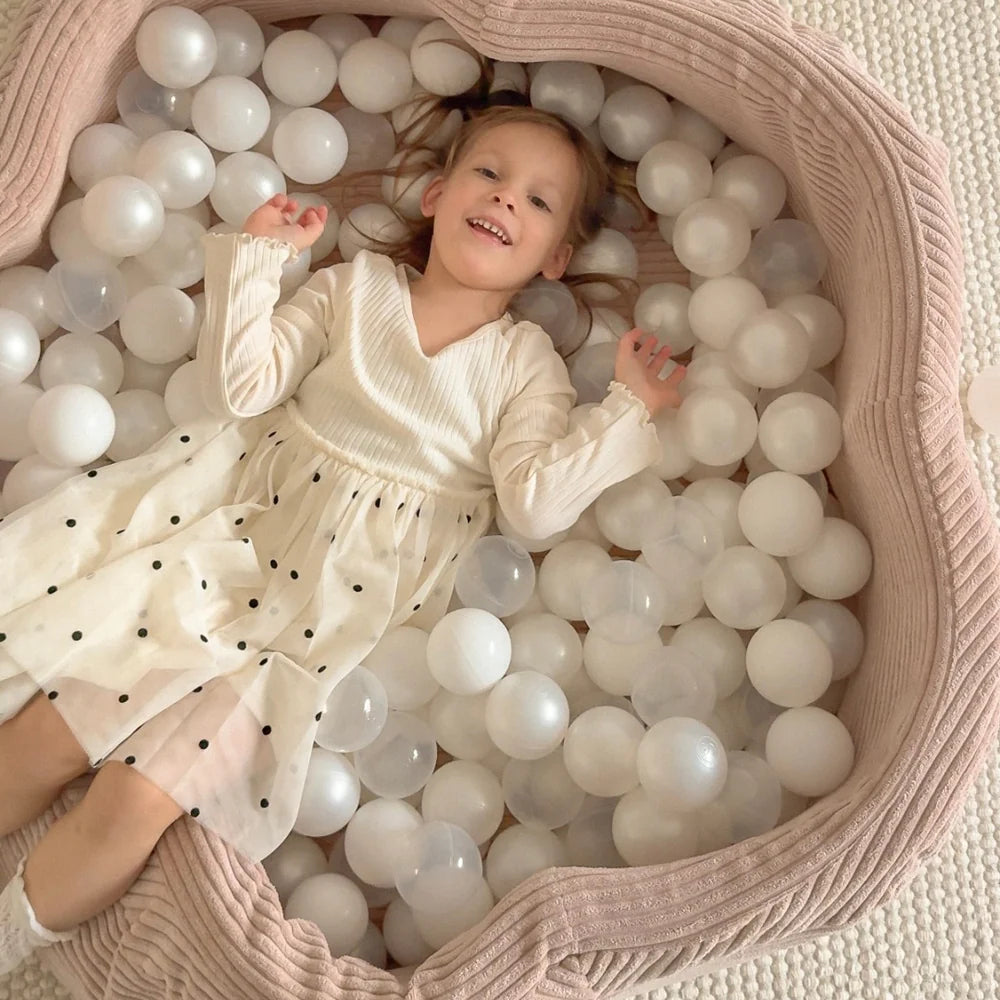 Piscine à balles Fleur 93x30 cm en velours Aesthetic, 200 balles – Rose | Balles au choix