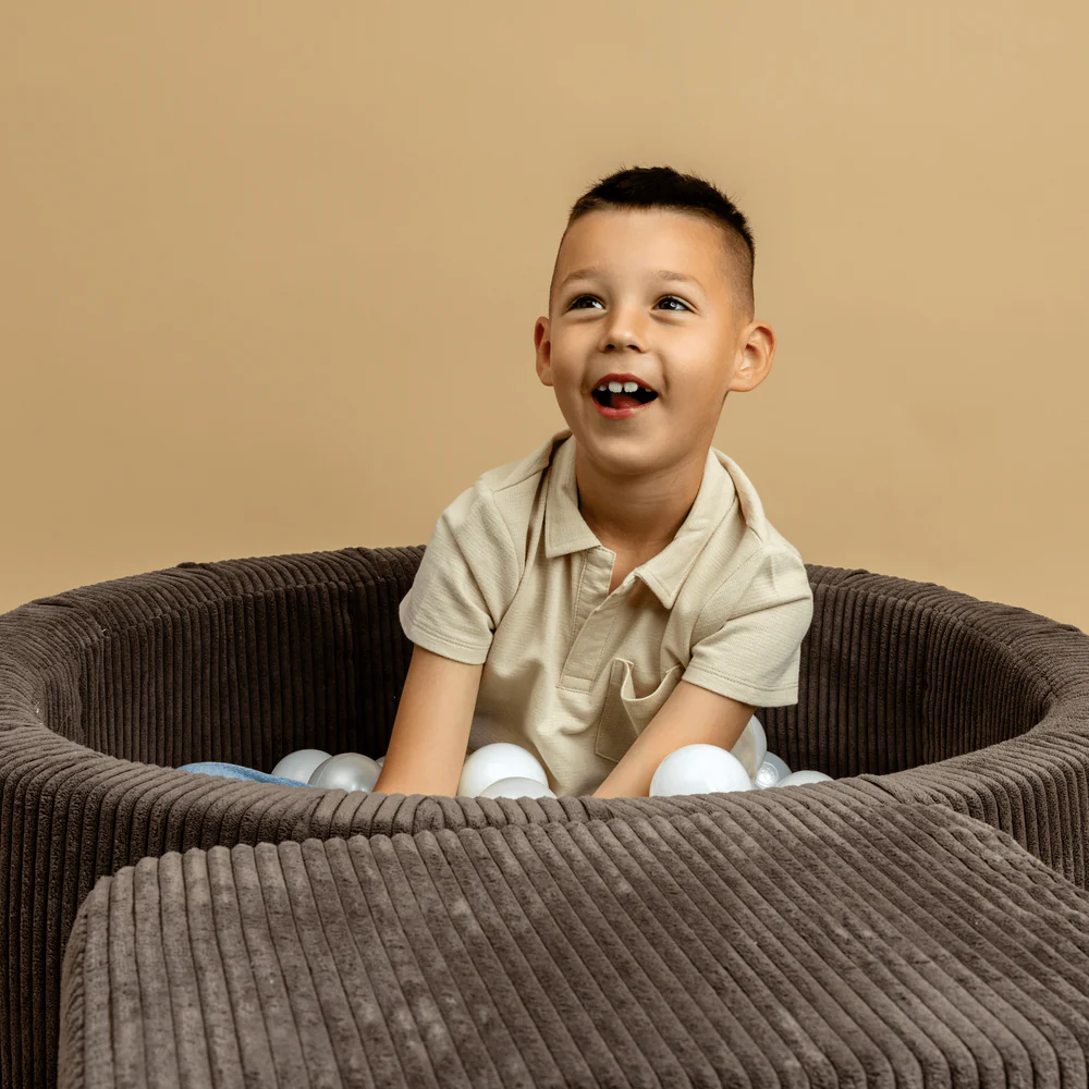 Piscine à balles Aesthetic ronde 90x30 cm en velours Corduroy à larges côtes Aesthetic, 200 balles - Marron | Balles au choix