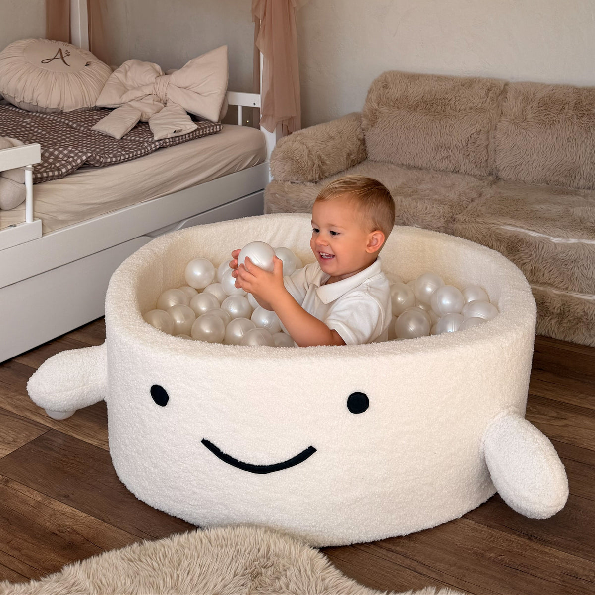 Piscine à balles Baleine 90x30 cm en bouclette moelleuse Câline, 200 balles - Crème | Balles au choix