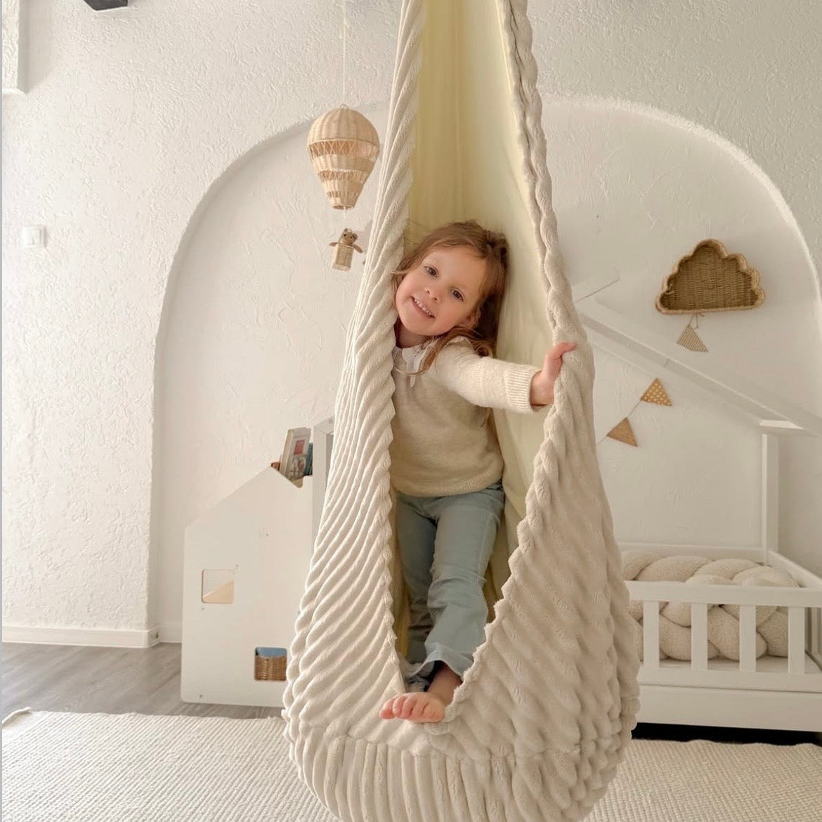Balançoire Cocon d'intérieur, en velours côtelé Churros