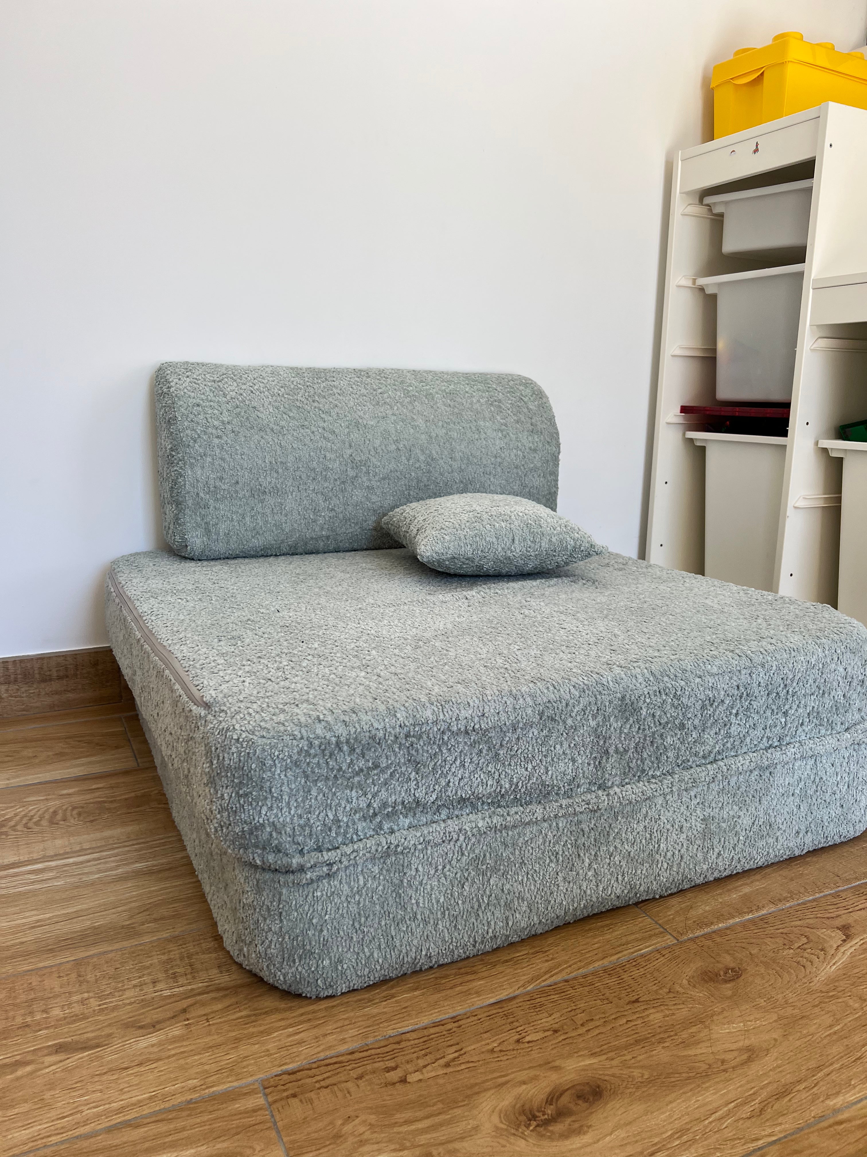 Pouf carré en bouclette