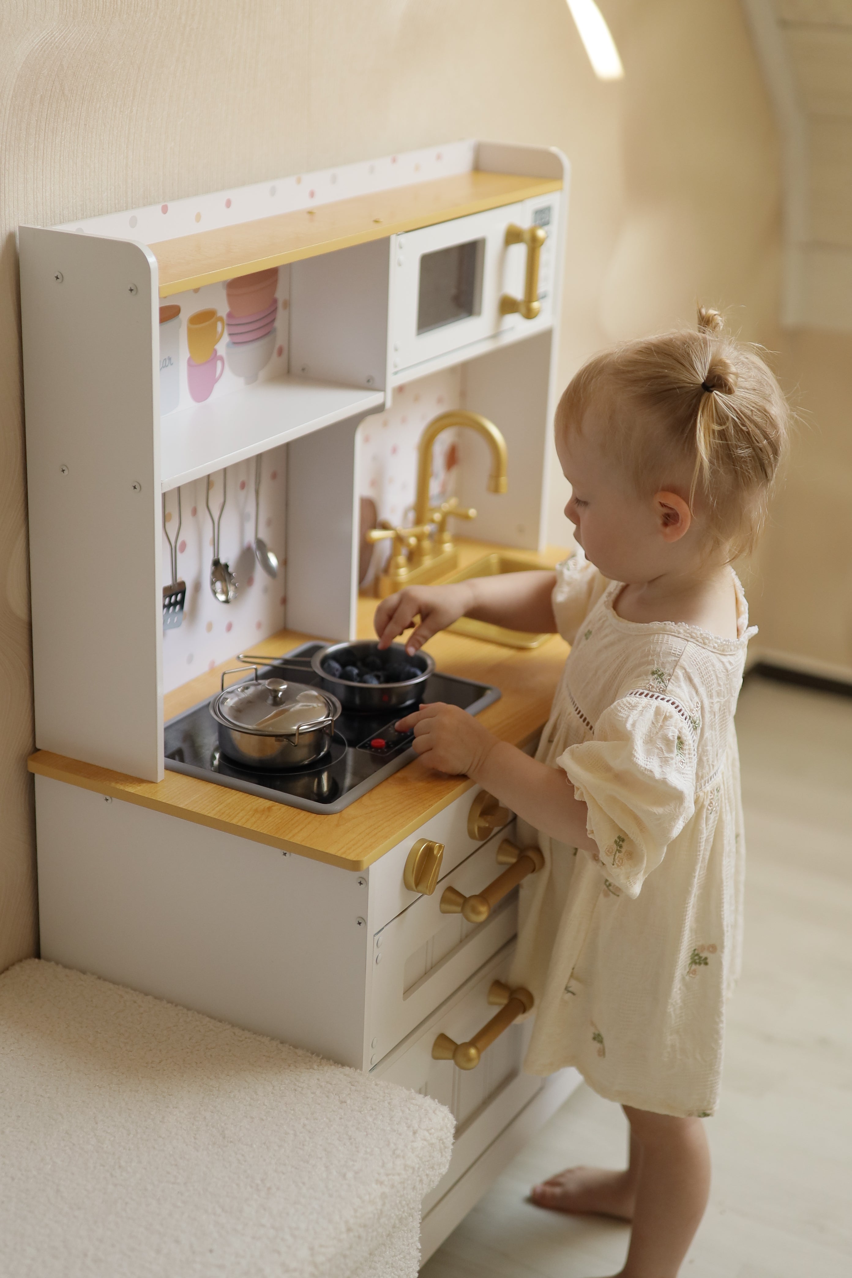 Cuisine en bois avec sons, lumières et accessoires - Blanc/Or