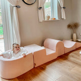 Parcours de motricité avec petite piscine à balles, en velours - Rose | Balles au choix