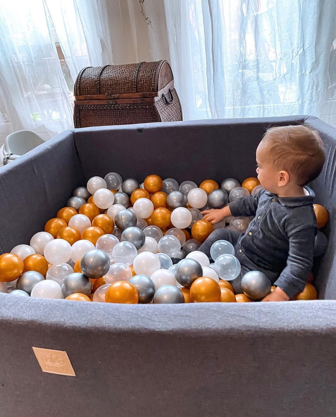 Piscine à balles carrée 90x90 cm en jersey, 300 balles  - Gris | Balles au choix