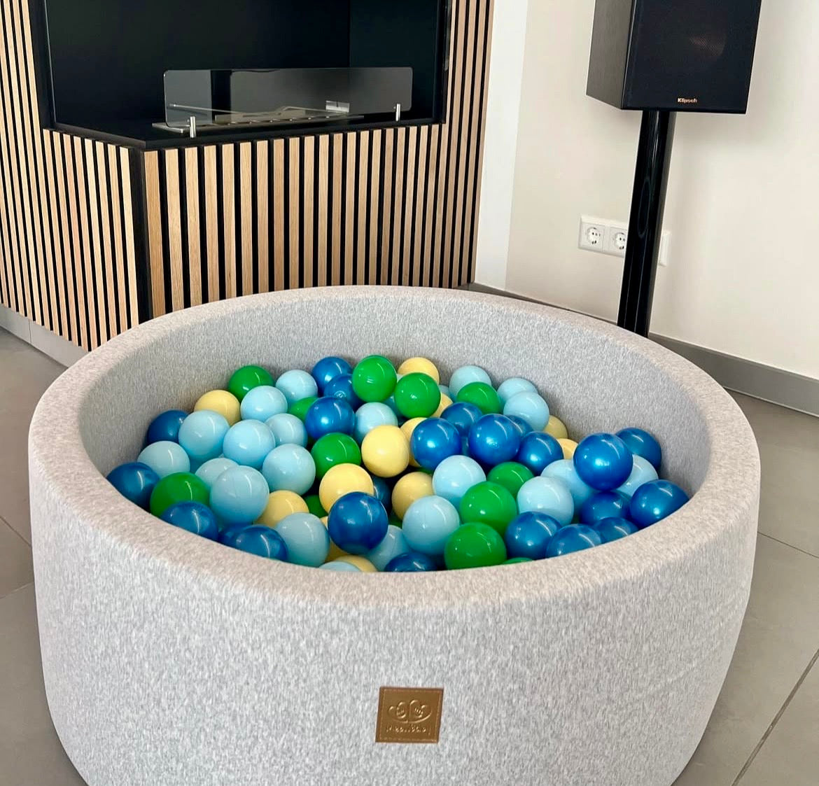 Piscine à balles ronde 90x30 cm en jersey, 200 balles - Gris clair | Balles au choix