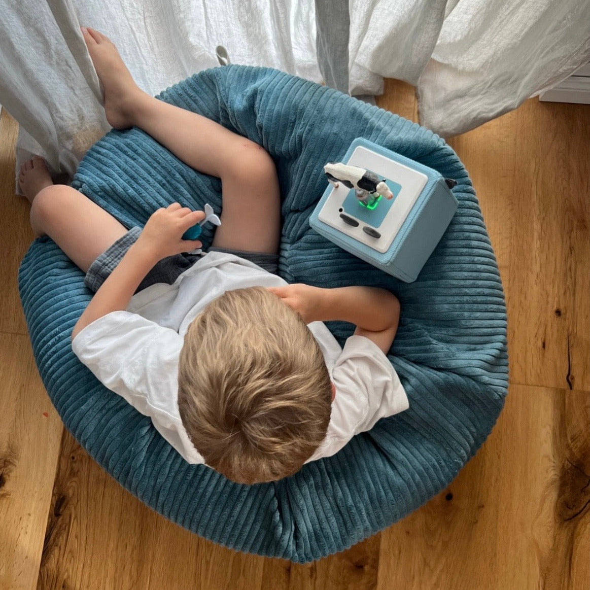 Pouf Floreo en velours Corduroy à larges côtes Aesthetic
