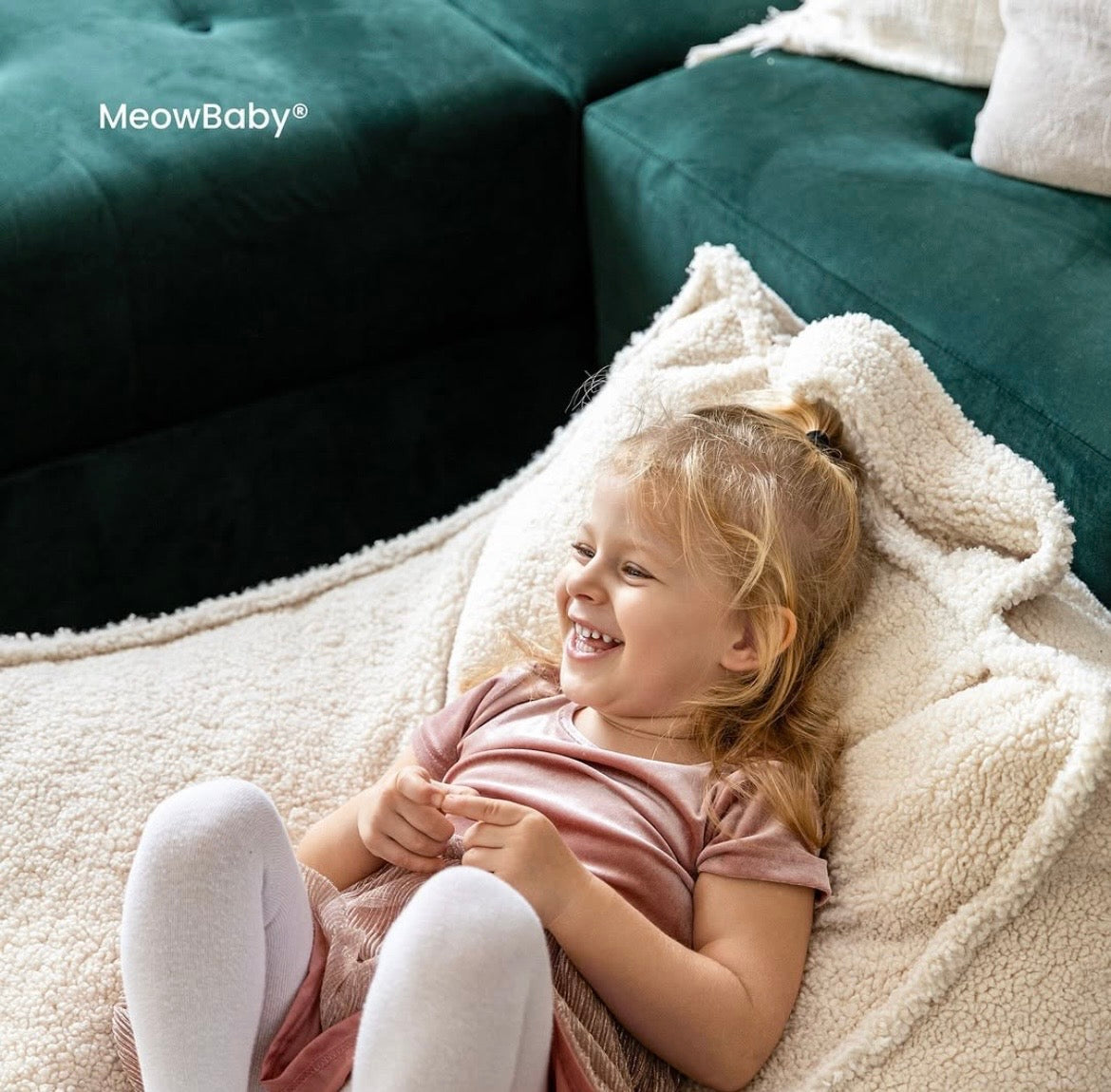 Pouf carré en peluche Bearly