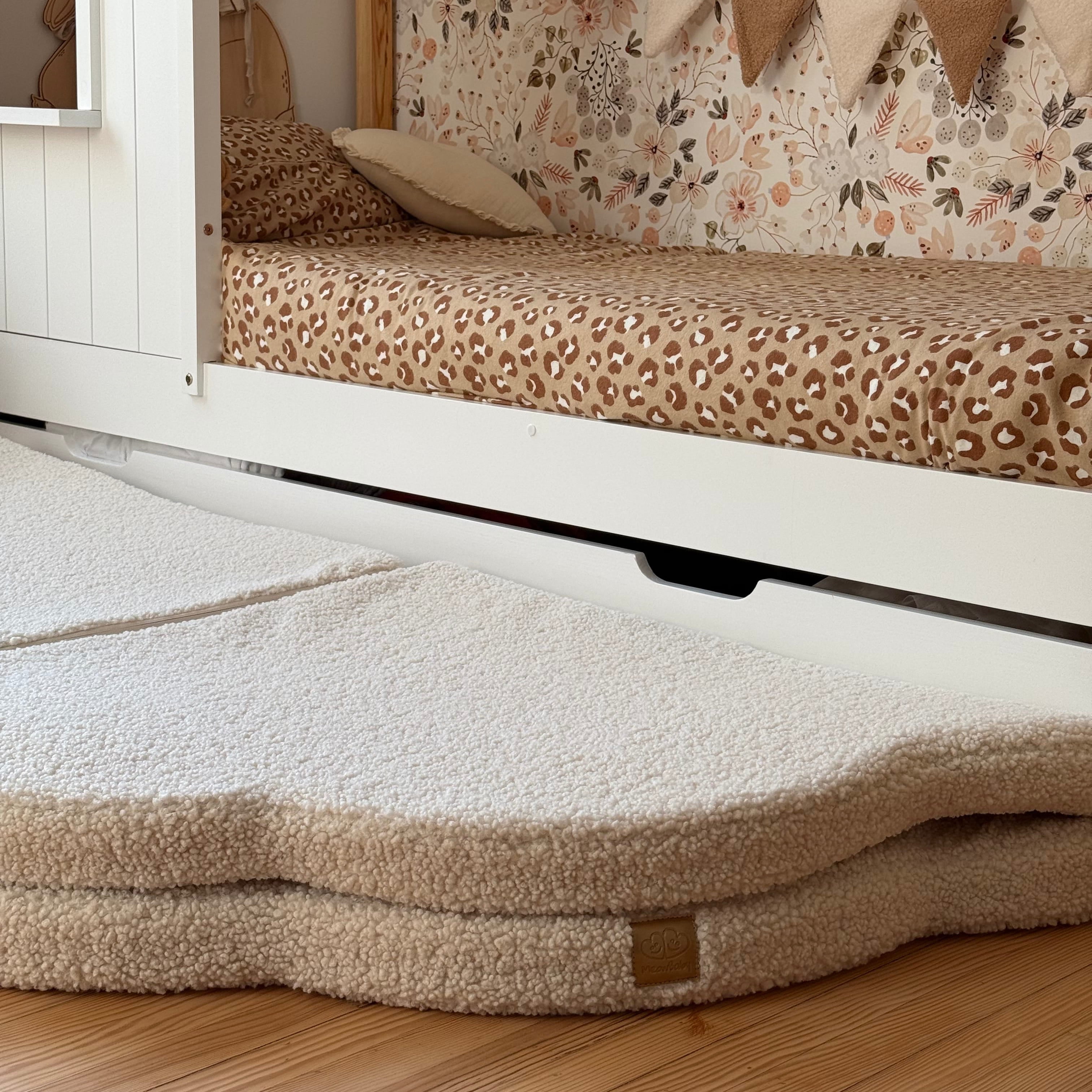 Tapis de jeu et d'éveil épais en peluche Bearly | Nuage