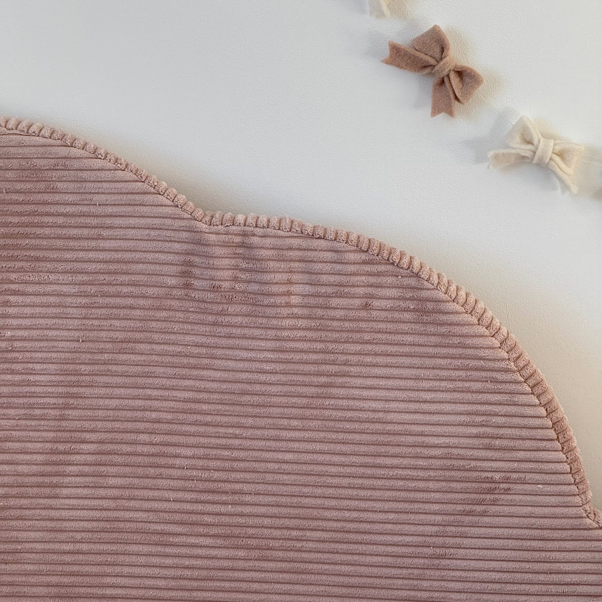 Tapis de jeu et d'éveil épais en velours Corduroy à larges côtes Aesthetic | Nuage