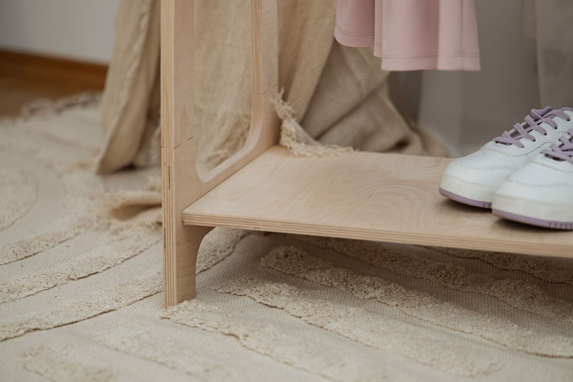 Meowbaby Soft Hanger - Wooden Clothes Rail With Shelve For Kids Bedroom