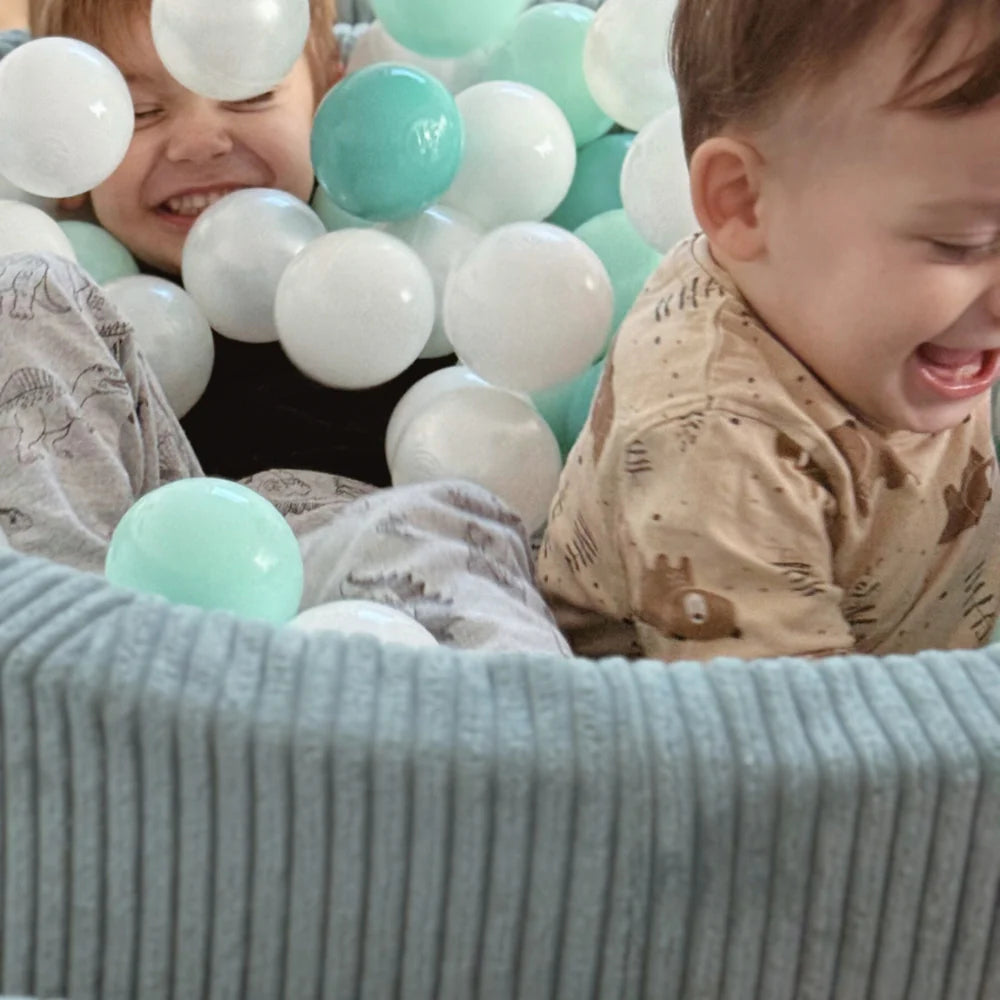 Piscine à balles Aesthetic ronde 90x30 cm en velours Corduroy à larges côtes Aesthetic, 200 balles - Turquoise | Balles au choix