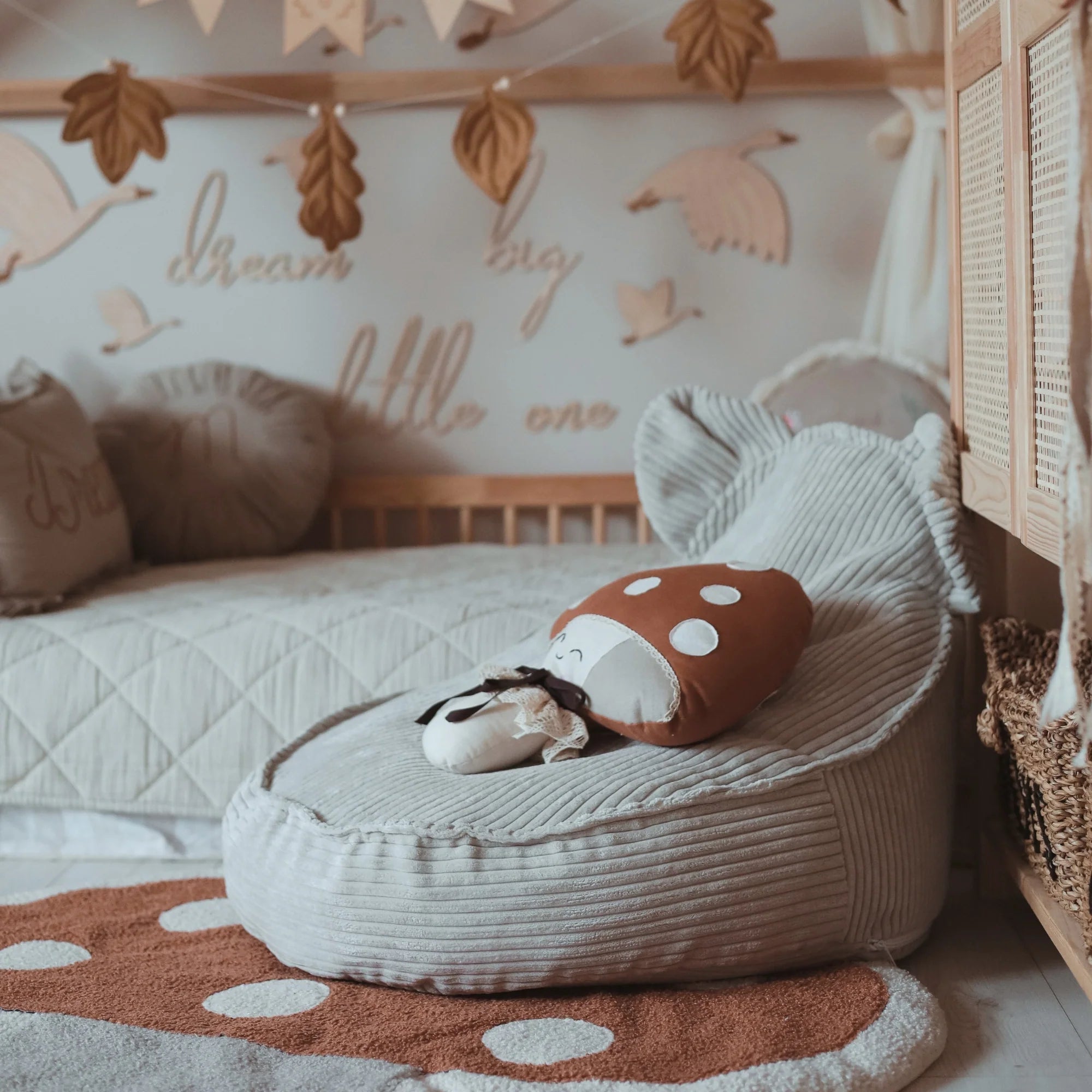 Pouf Ours en velours Corduroy à larges côtes Aesthetic