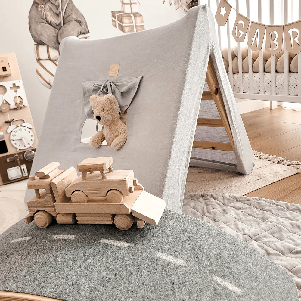 Triangle de Pikler en bois, avec option tente